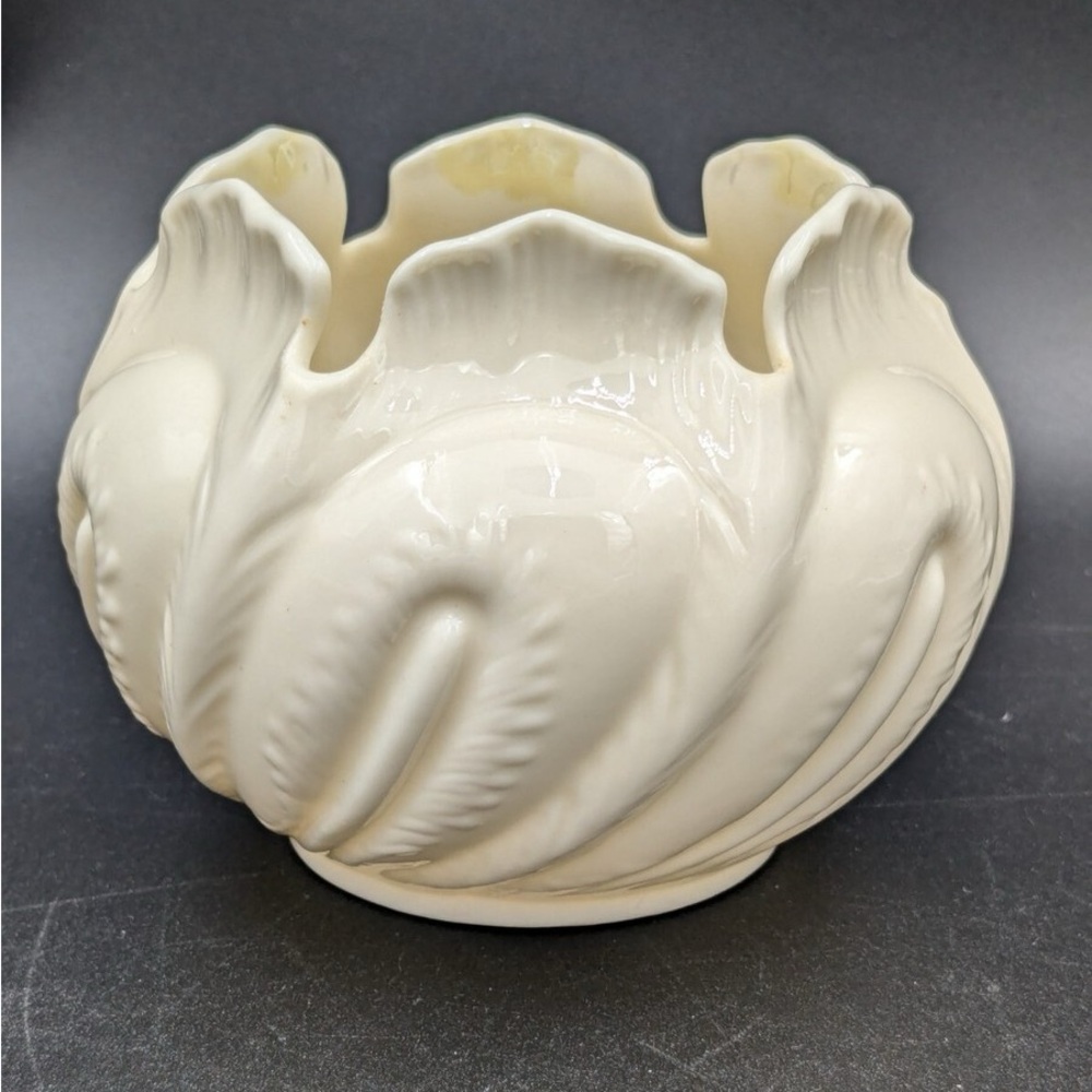 Belleek Cabbage Leaf Bowl Fine Irish China in Excellent Condition!